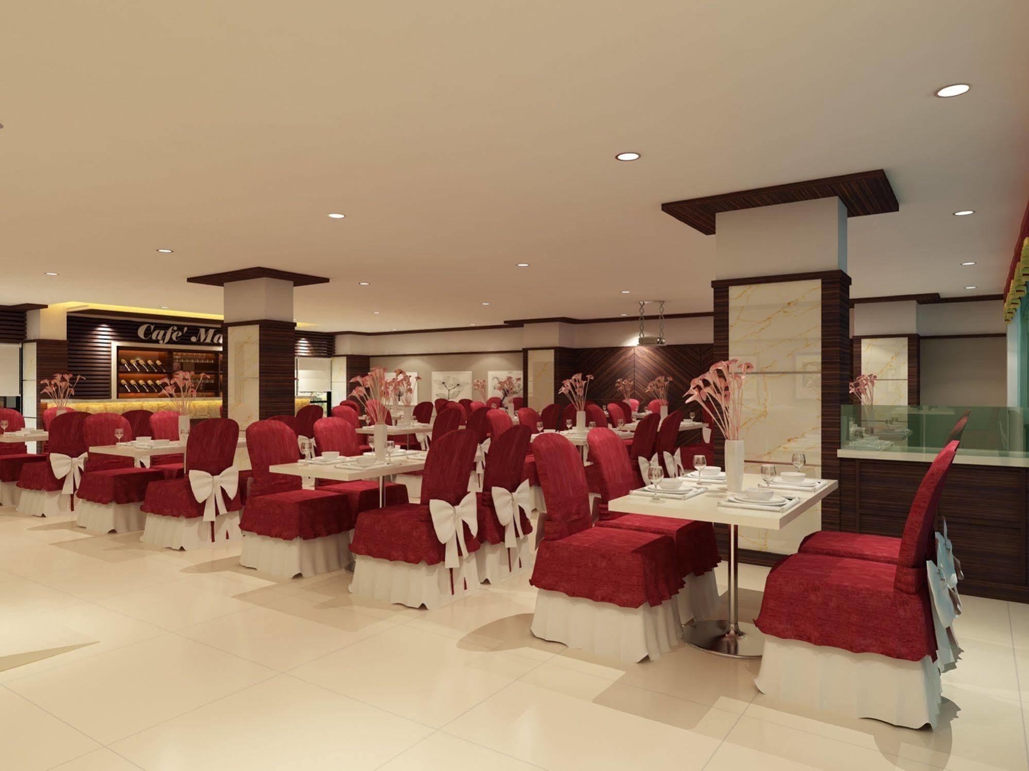 Hallmark Regency Hotel - Johor Bahru Exterior photo